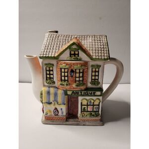 Cottage Teapot 
